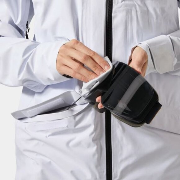 Helly Hansen – Women’s Ridge Infinity Shell Jacket, size L. - Picture 7 of 11